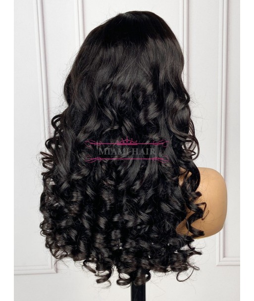 Perruque Lace Wig 13x4 Loose Body Wave - avec Effet Presque Double Drawn et Maximum de Volume en Cheveux Remy s'inspire de l'anatomie humaine